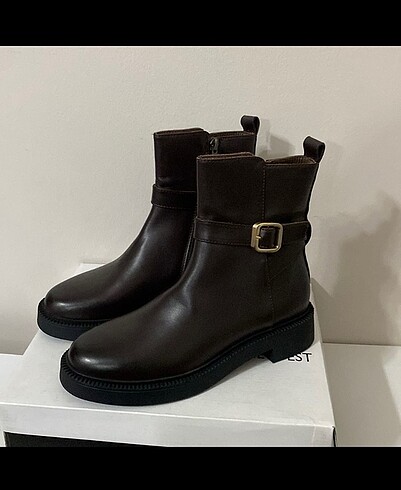 37 Beden Nine west deri bot