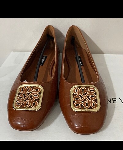 37 Beden Nine west bot