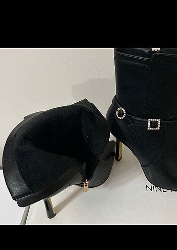 37 Beden siyah Renk Nine west bot