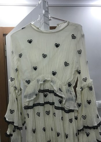 Uzun Kollu Nakışlı Bohem Beyaz Elbise - Görsel 2