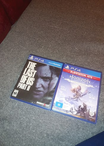 PS4 The Last of Us Part II ve Horizon zero dawn ps4