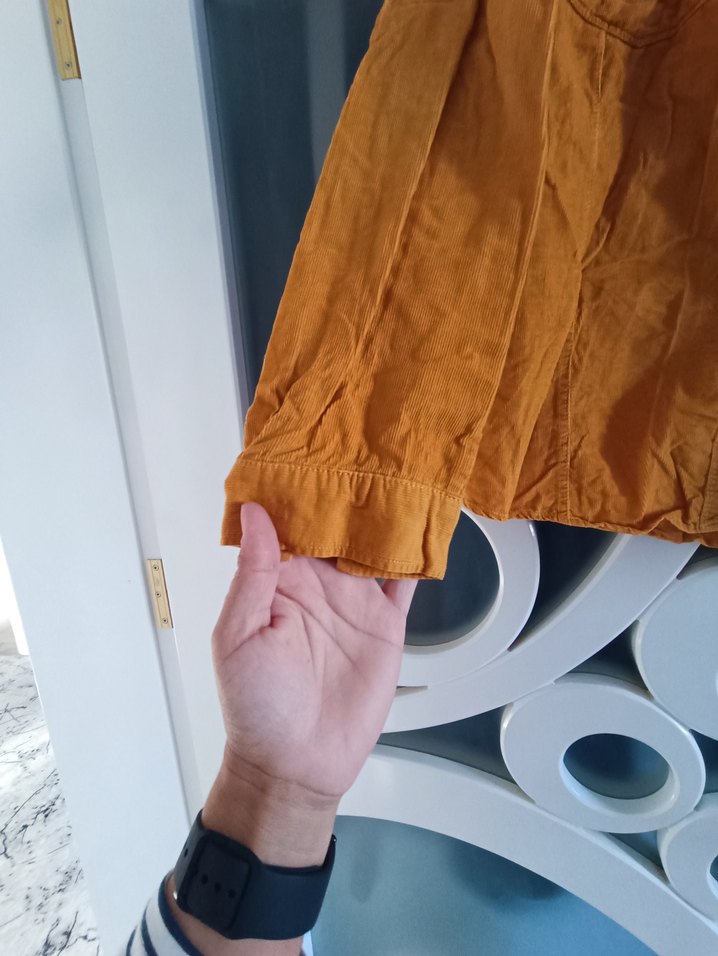 Düğmeli Bej Kadife Kadın Gömlek - Görsel 2