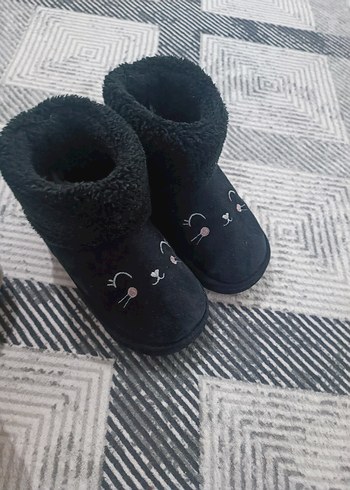 Kızlar İçin Siyah Kürklü Nakışlı ev botu panduf - Görsel 6