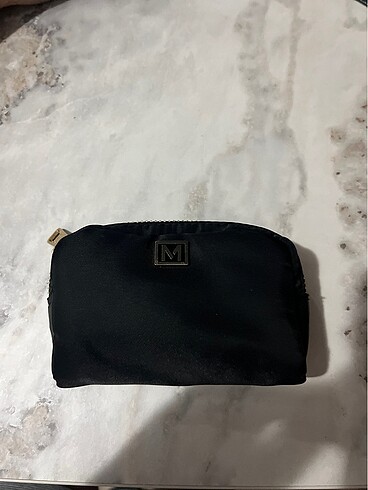Mango mini makyaj çantası