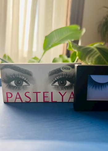 Bej Pastel Takma Kirpikler - Görsel 2