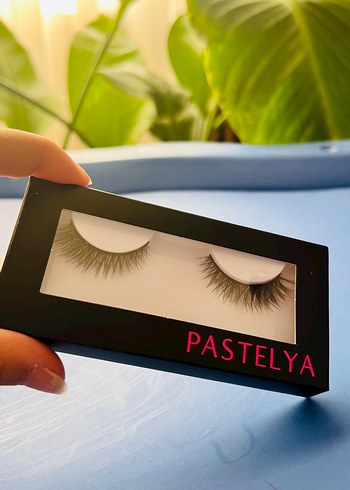 Bej Pastel Takma Kirpikler - Görsel 3