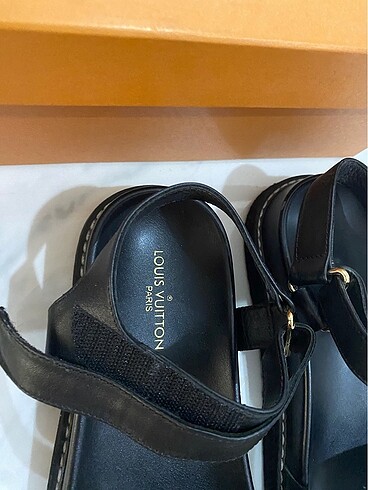 38 Beden siyah Renk Louis Vuitton Sandalet