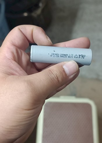 25 adet Einhell bataryadan çıkma piller - Görsel 3