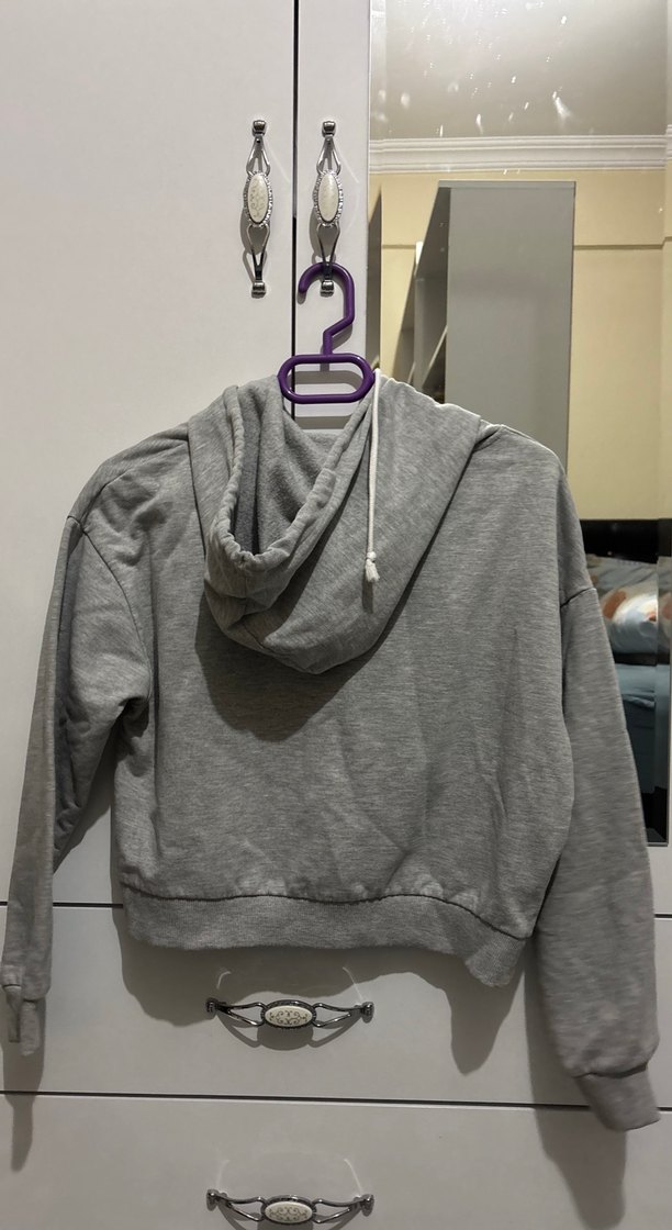 Gri Kapüşonlu Baskılı Kadın Sweatshirt - Görsel 2