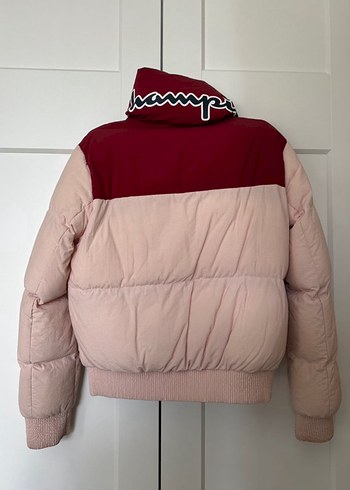 Zara Champion mont