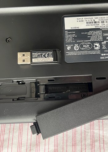 Microsoft Siyah Kablosuz Klavye USB ve pil - Görsel 8