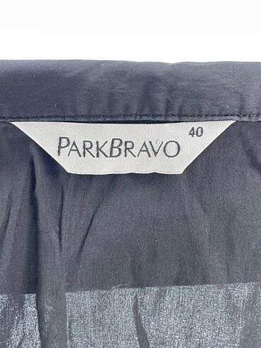 40 Beden siyah Renk Park Bravo Gömlek %70 İndirimli.