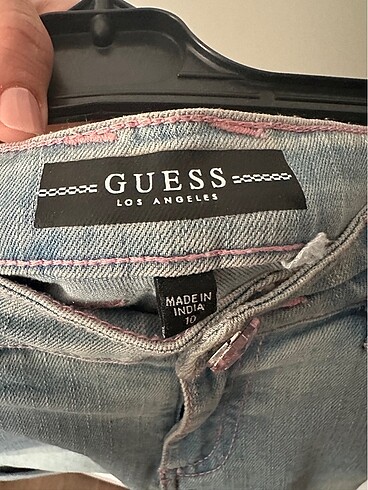 Guess kot şort 10 yaş - Görsel 7