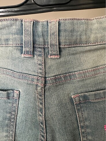 Guess kot şort 10 yaş - Görsel 6