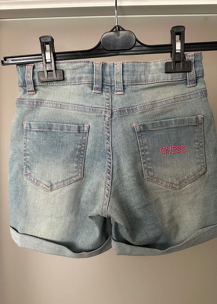 Guess kot şort 10 yaş - Görsel 5