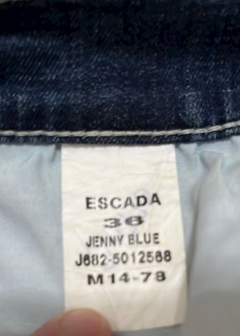 Escada vintage şortolon - Görsel 3