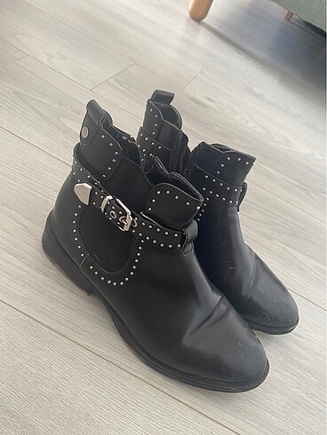 37 Beden Deichmann kısa bot