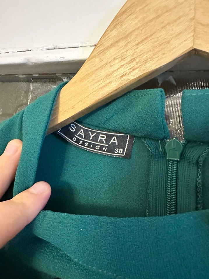 Yeşil Drapeli Uzun Kollu Uzun Elbise - Görsel 2