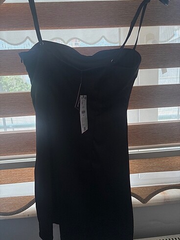 Bershka Elbise