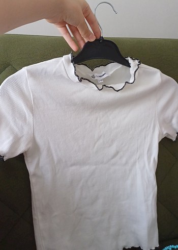 Beyaz Kısa Kollu Fitted Kadın Tişört