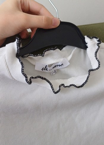 Koton Beyaz Kısa Kollu Fitted Kadın Tişört