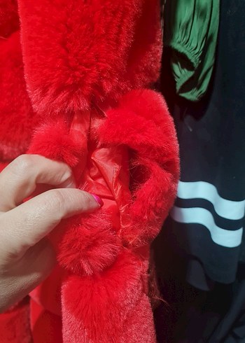 m Beden kırmızı Renk Kırmızı Uzun Kürklü Kadın Yelek