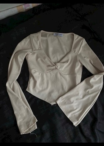 Bershka V Yaka Bej Kadın Bluz, Uzun Kollu