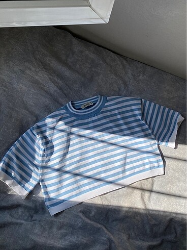 Bershka Oversize crop