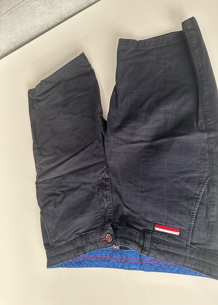 Bahçeşehir 38 beden şort - Görsel 2