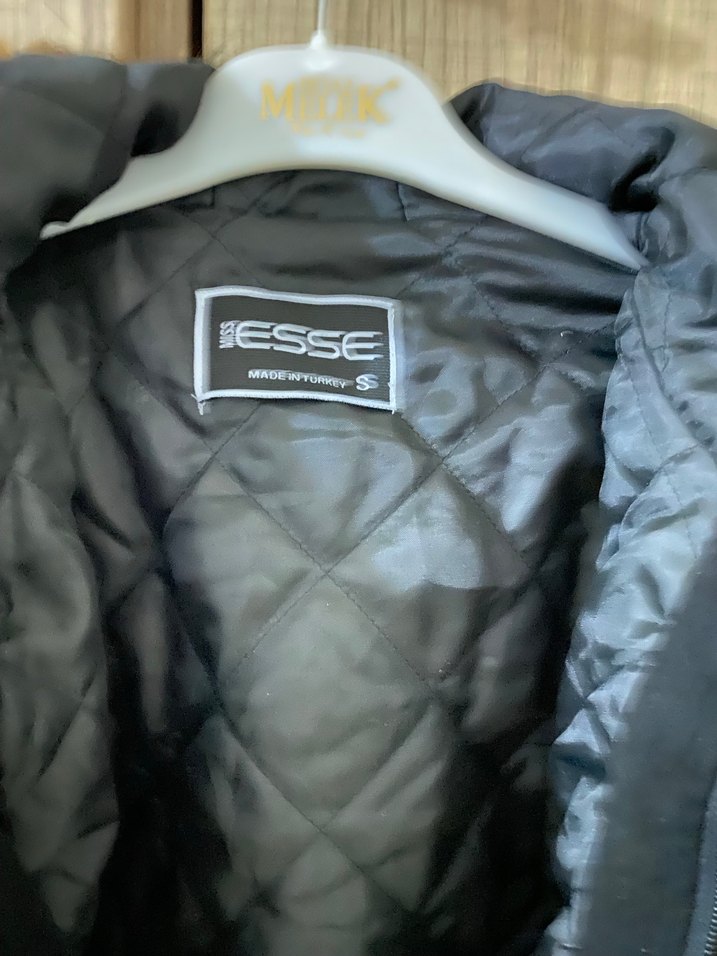 Kürk Detaylı Siyah Midi Kadın Mont - Görsel 5