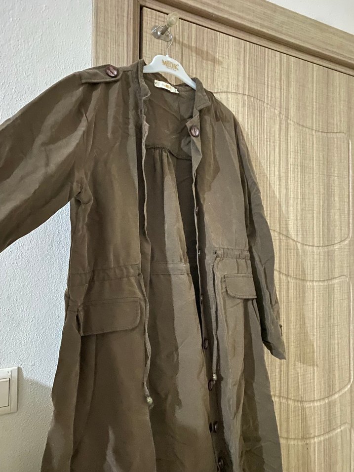 Haki Kemerli Uzun Keten Kadın Trençkot - Görsel 3