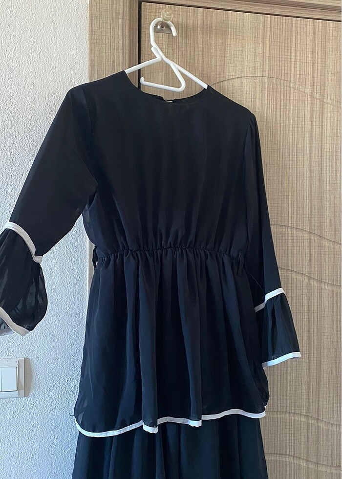 Kadın fırfırlı siyah elbise - Görsel 2