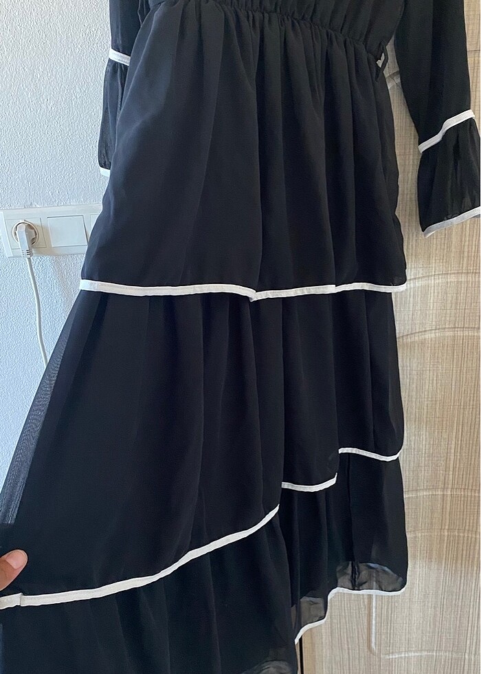 Kadın fırfırlı siyah elbise - Görsel 3