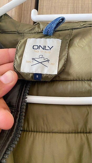 Erkek haki şişme mont - Görsel 2