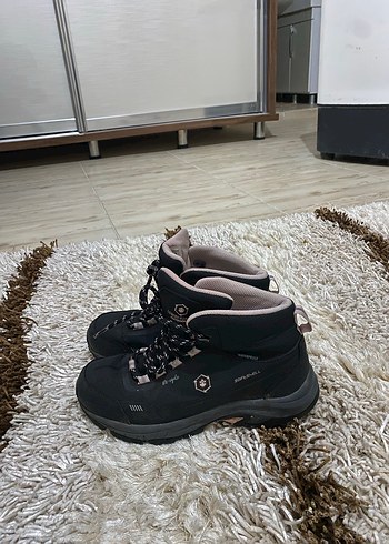 Siyah Yılan Desenli Kürklü  Outdoor Bot - Görsel 2