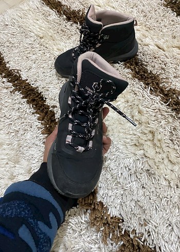 Siyah Yılan Desenli Kürklü  Outdoor Bot - Görsel 3