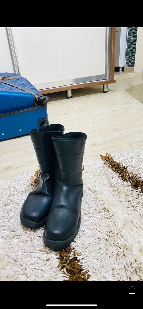 Siyah Deri Kadın Dolgu Topuklu Bot - Görsel 4