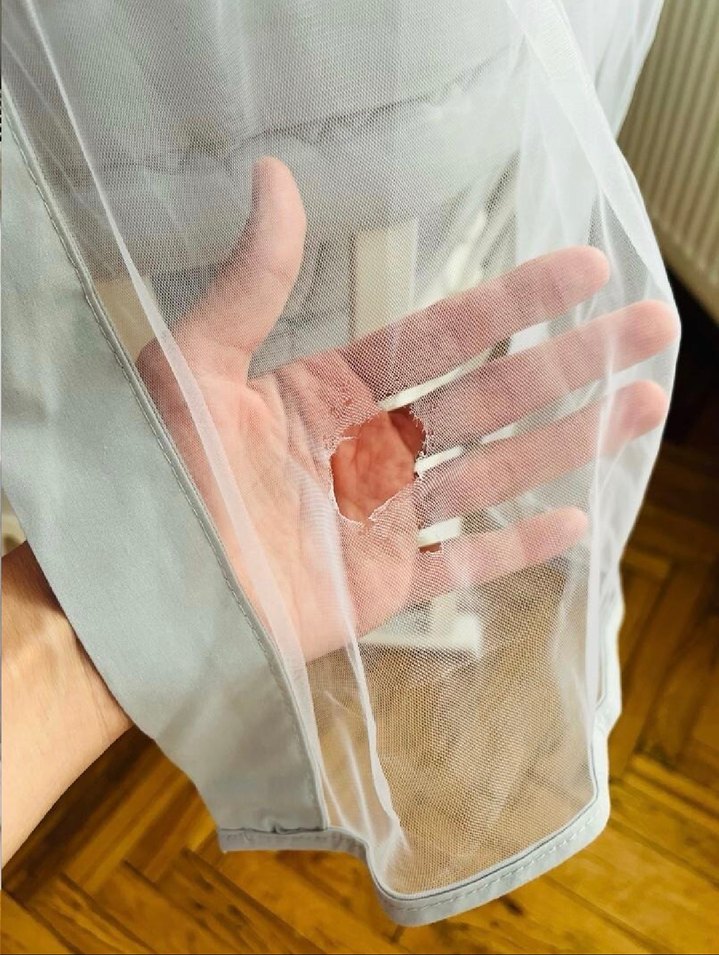 Beyaz Ahşap Beşik ve Gri Tül Örtü - Görsel 3