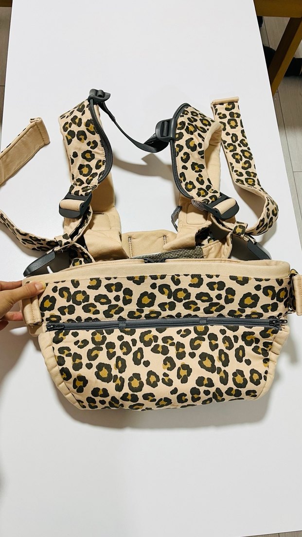 Leopar Desenli babybjörn kanguru - Görsel 4