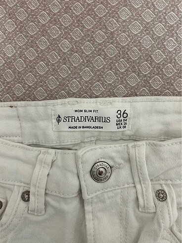 36 Beden Stradivarius Mom Slim Fit Jean