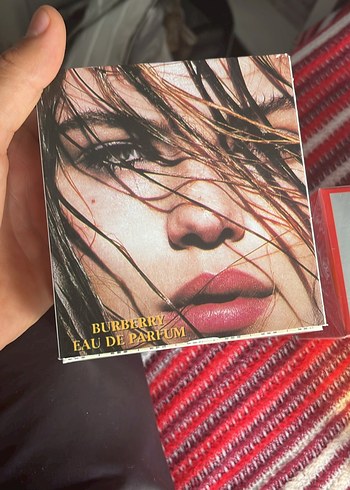 Burberry Eau de Parfum Kadın Parfümü
