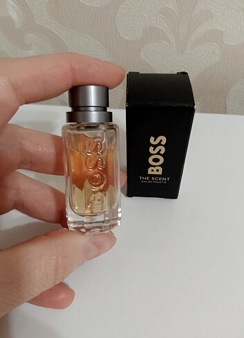 HUGO BOSS THE SCENT 