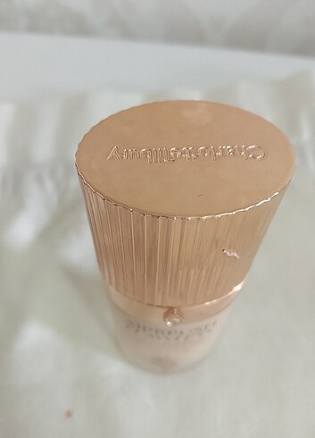 Charlotte Russe CHARLOTTE TİLBURY AİRBRUSH FONDÖTEN