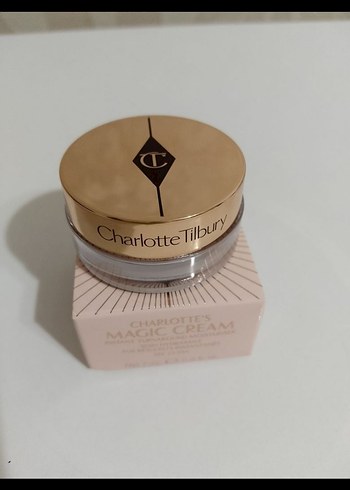 Charlotte Tilbury Magic Cream Nemlendirici