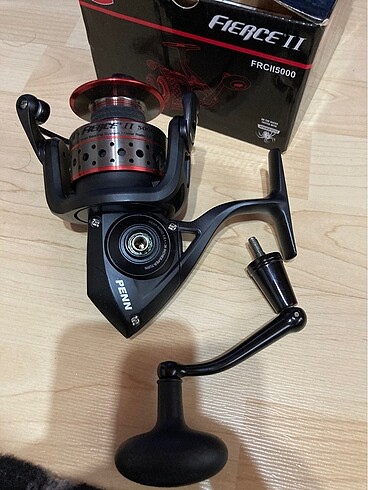 Beden Penn Fierce 2 5000