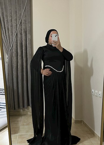 Siyah pelerinli Uzun Abiye - Görsel 2
