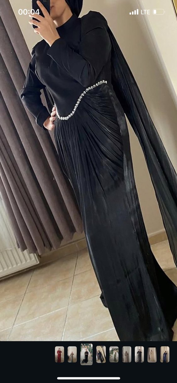 Siyah pelerinli Uzun Abiye - Görsel 3