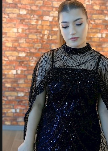 Siyah Nakışlı Uzun Abiye Elbise - Görsel 2