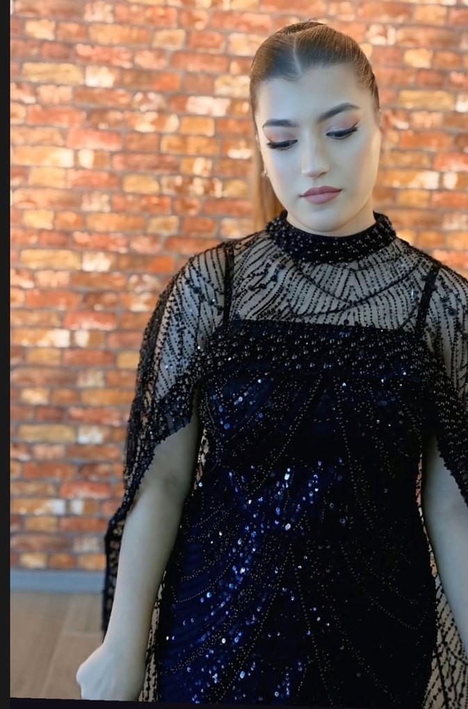 Siyah Nakışlı Uzun Abiye Elbise - Görsel 2