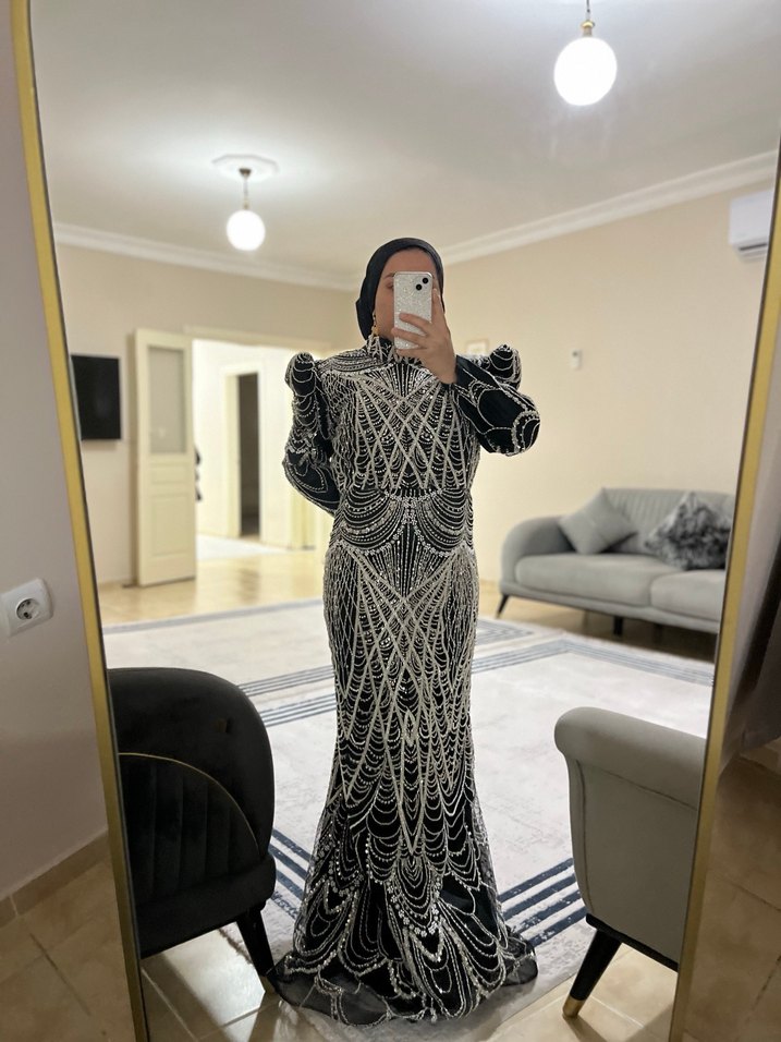 Uzun Siyah Gotik Drapeli Abiye Elbise - Görsel 3